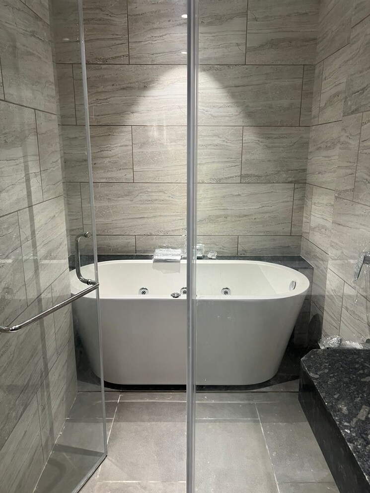 Bathroom, rustomjee-crown 4 Bedroom 1700 Sq.Ft. Apartment In Prabhadevi Mumbai 7745264