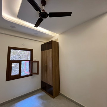 Furnished Amenities in 3 BHK Builder Floor at Sector 49 – for Sale