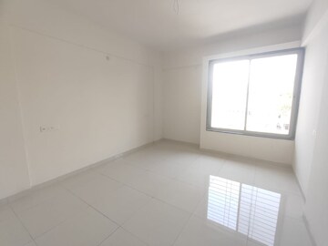 Room in 2 BHK Apartment at Eklavya Skylark, Kharadi – for Rent