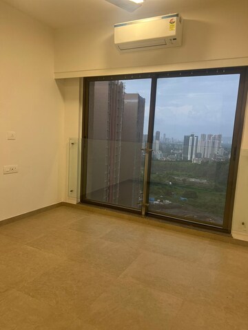 Room in 2 BHK Apartment at Kanakia Silicon Valley, Powai – for Sale