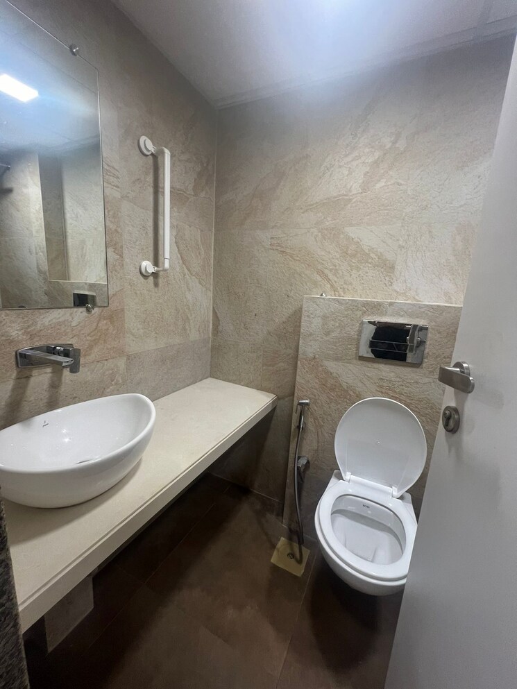 Bathroom, kanakia-silicon-valley 2 Bedroom 614 Sq.Ft. Apartment In Powai Mumbai 7745511
