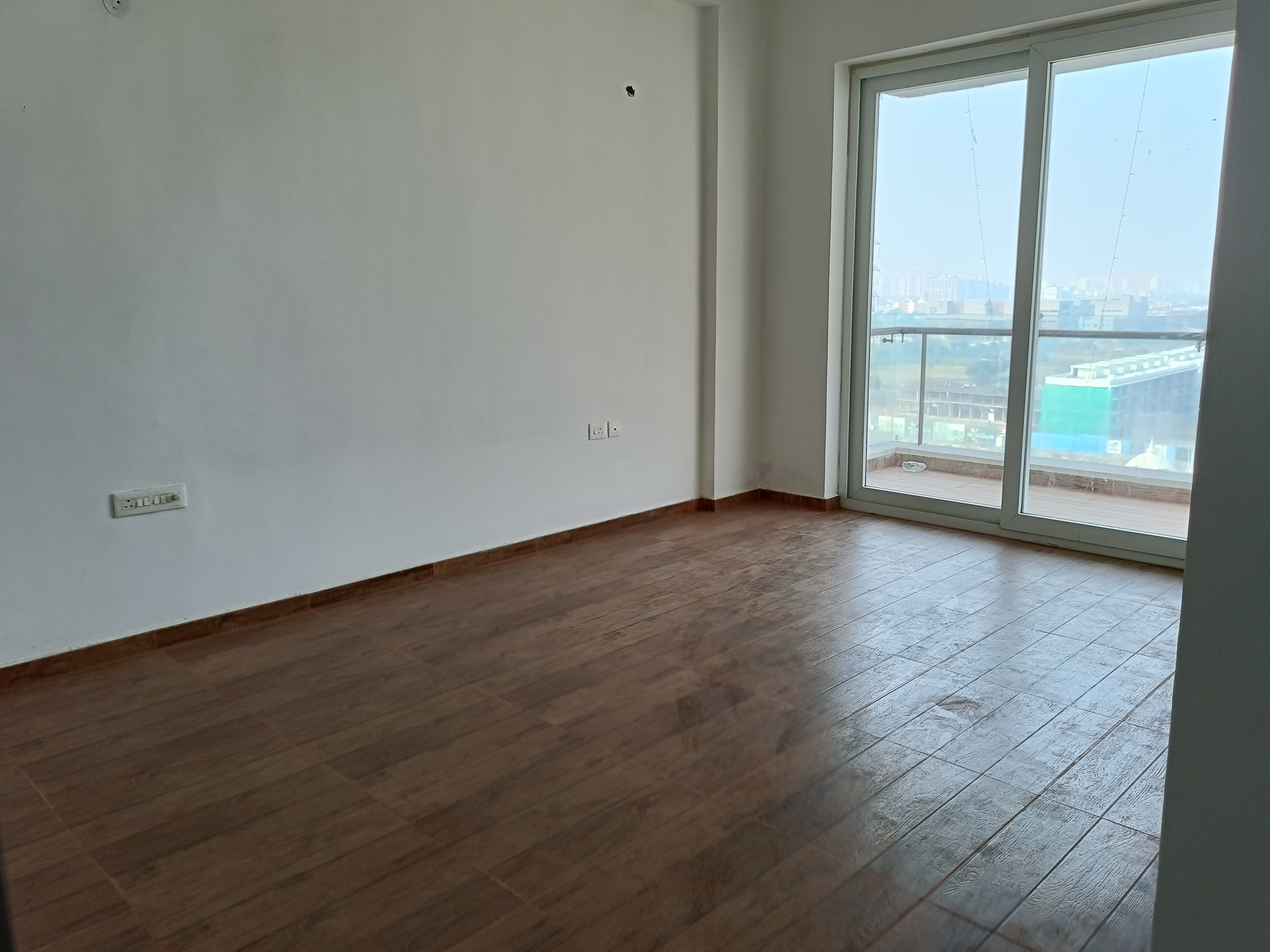 4 BHK + Servant Room 4400 Sq.Ft. Penthouse in Omaxe Royal Residency Faridabad