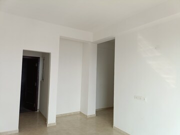 Room in 4 BHK Penthouse at Omaxe Royal Residency Faridabad, Sector 79 – for Sale