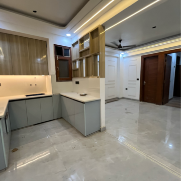 Living Room in 3 BHK Builder Floor at Sector 104 – for Sale