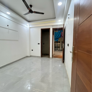 Building Lobby in 3 BHK Builder Floor at Sector 104 – for Sale