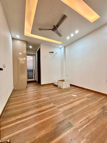 Room in 3 BHK Apartment at Puri Pranayam, Sector 82 – for Sale