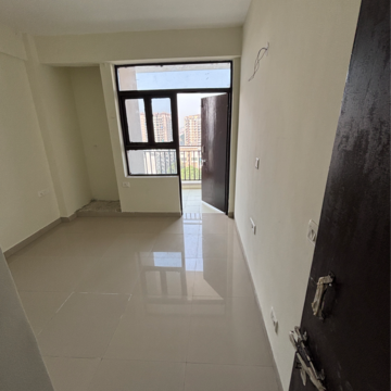 Room in 3 BHK Apartment at Amolik Sankalp, Sector 85 – for Sale
