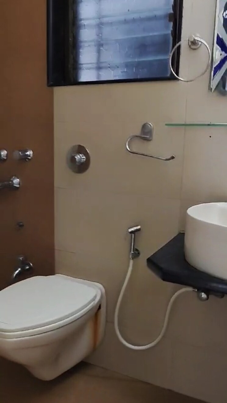 Bathroom, mandpeshwar-kripa-chs 2 Bedroom 656 Sq.Ft. Apartment In Borivali East Mumbai 7745794