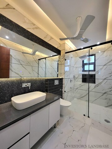 Bathroom in 5 BHK Builder Floor at Sushant Lok 3, Sector 57 – for Sale