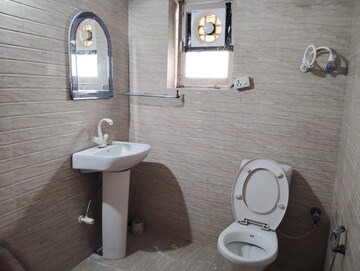 Bathroom in  Pg at Sector 32 – for Rent