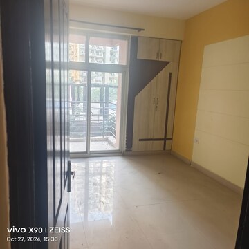 Room in 3.5 BHK Apartment at Arihant Ambience, Sain Vihar – for Sale