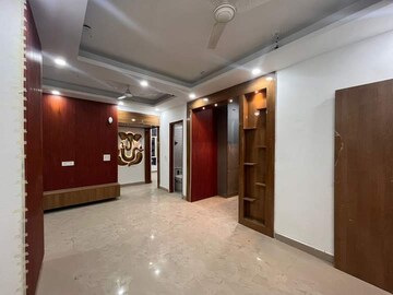 Room in 3 BHK Apartment at Express Zenith, Sector 77 – for Sale