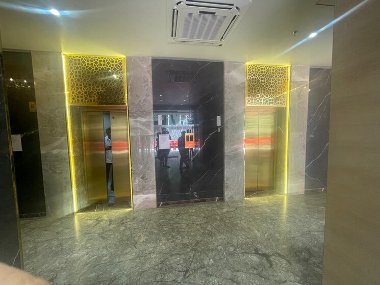  Parking, giriraj-building-parel 2 Bedroom 433 Sq.Ft. Apartment In Parel Mumbai 7746583