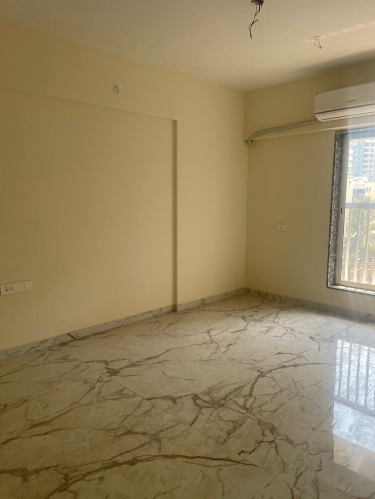 Room, giriraj-building-parel 2 Bedroom 433 Sq.Ft. Apartment In Parel Mumbai 7746583