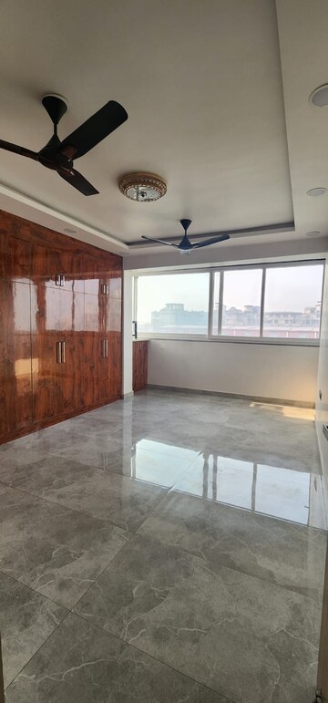 Room in 6+ BHK Villa at Sector 50 – for Sale