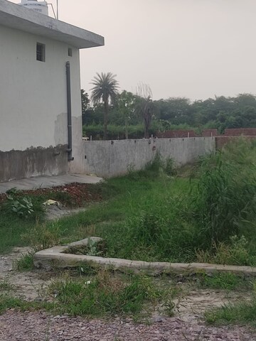  Plot For Sale in Bhopani Village