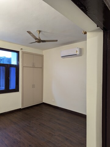 Room in 3 BHK Apartment at M3M Golf Hills, Sector 79 – for Sale