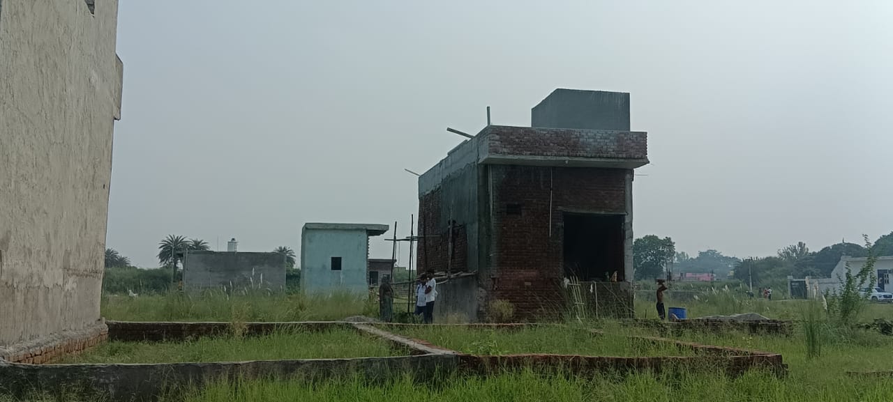 Plot For Sale in Bhopani