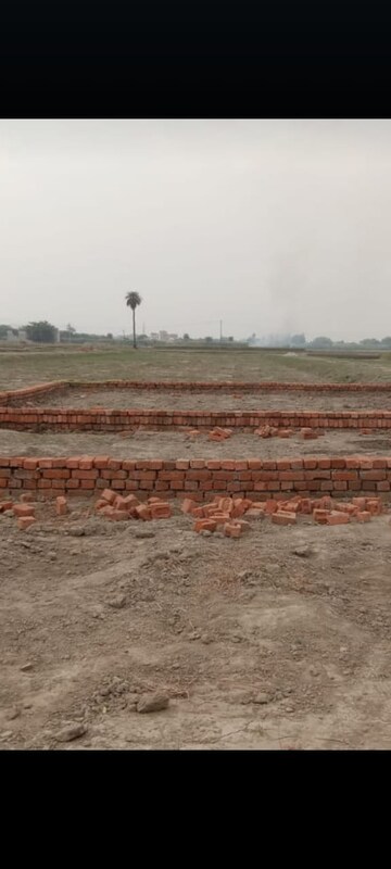  Plot For Sale in Bhopani Village