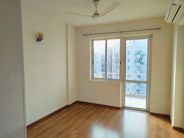 Room in 2.5 BHK Apartment at M3M Woodshire, Sector 107 – for Sale