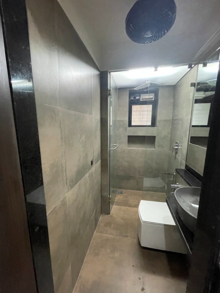 Bathroom, rizvi-silver-springs 4 Bedroom 1390 Sq.Ft. Apartment In Bandra West Mumbai 7747189