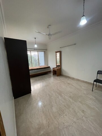 Room in 4 BHK Apartment at Rizvi Silver Springs, Bandra West – for Sale
