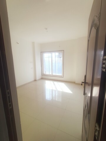 Room in 3 BHK Apartment at Mihan – for Sale