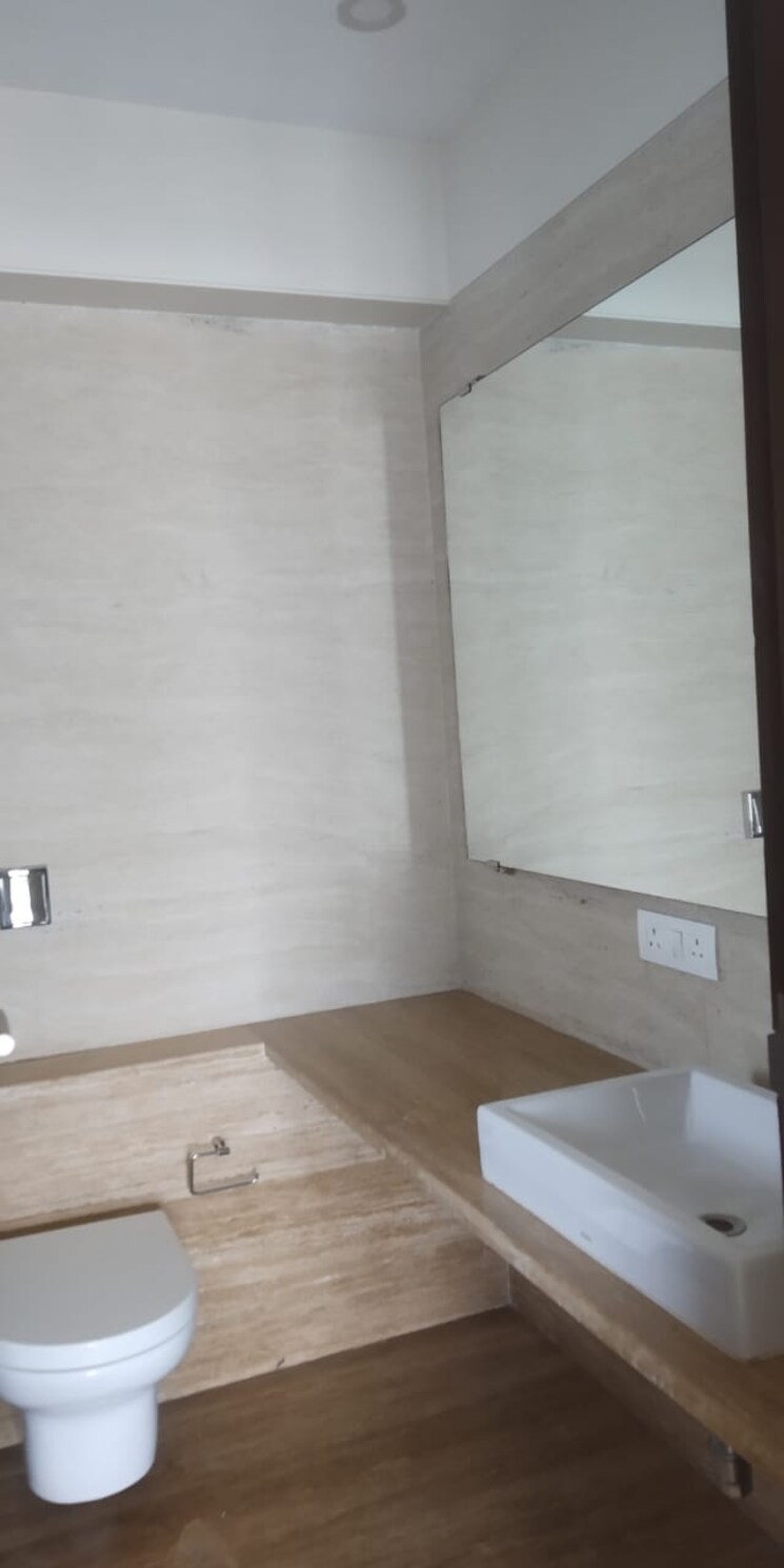 Room, supreme-badrinath 4 Bedroom 2000 Sq.Ft. Apartment In Khar West Mumbai 7747279