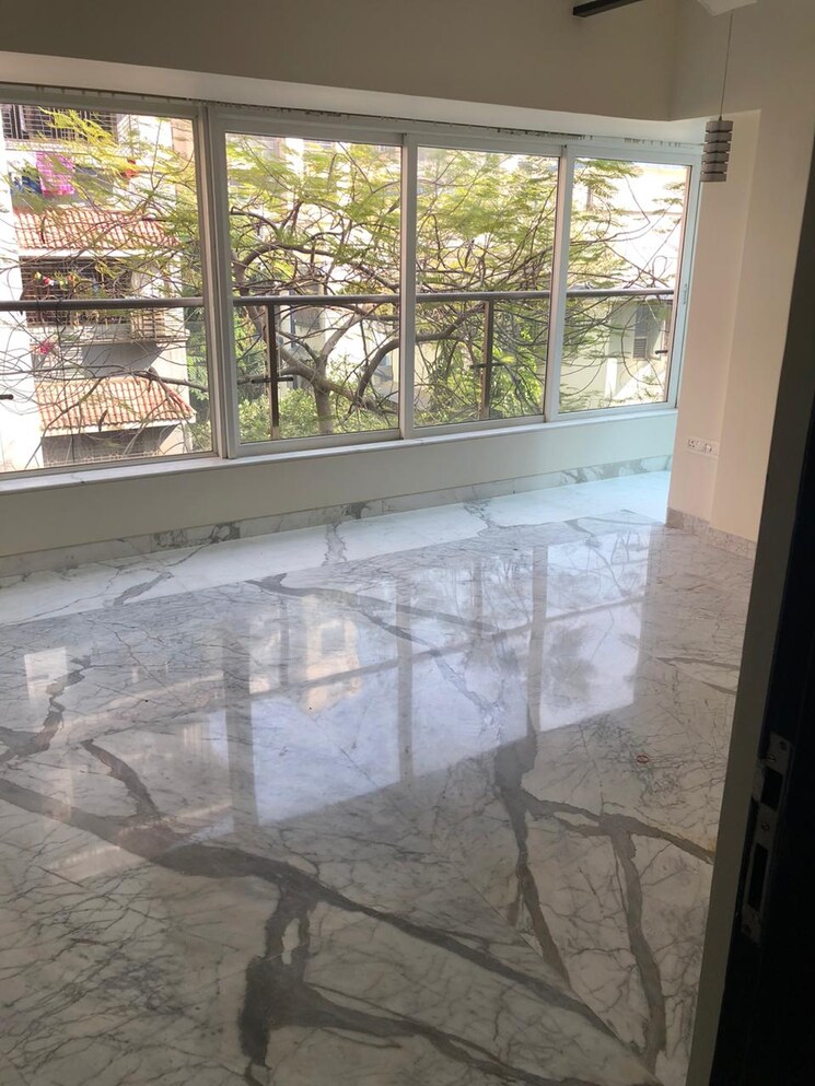 Balcony, supreme-badrinath 4 Bedroom 2000 Sq.Ft. Apartment In Khar West Mumbai 7747279