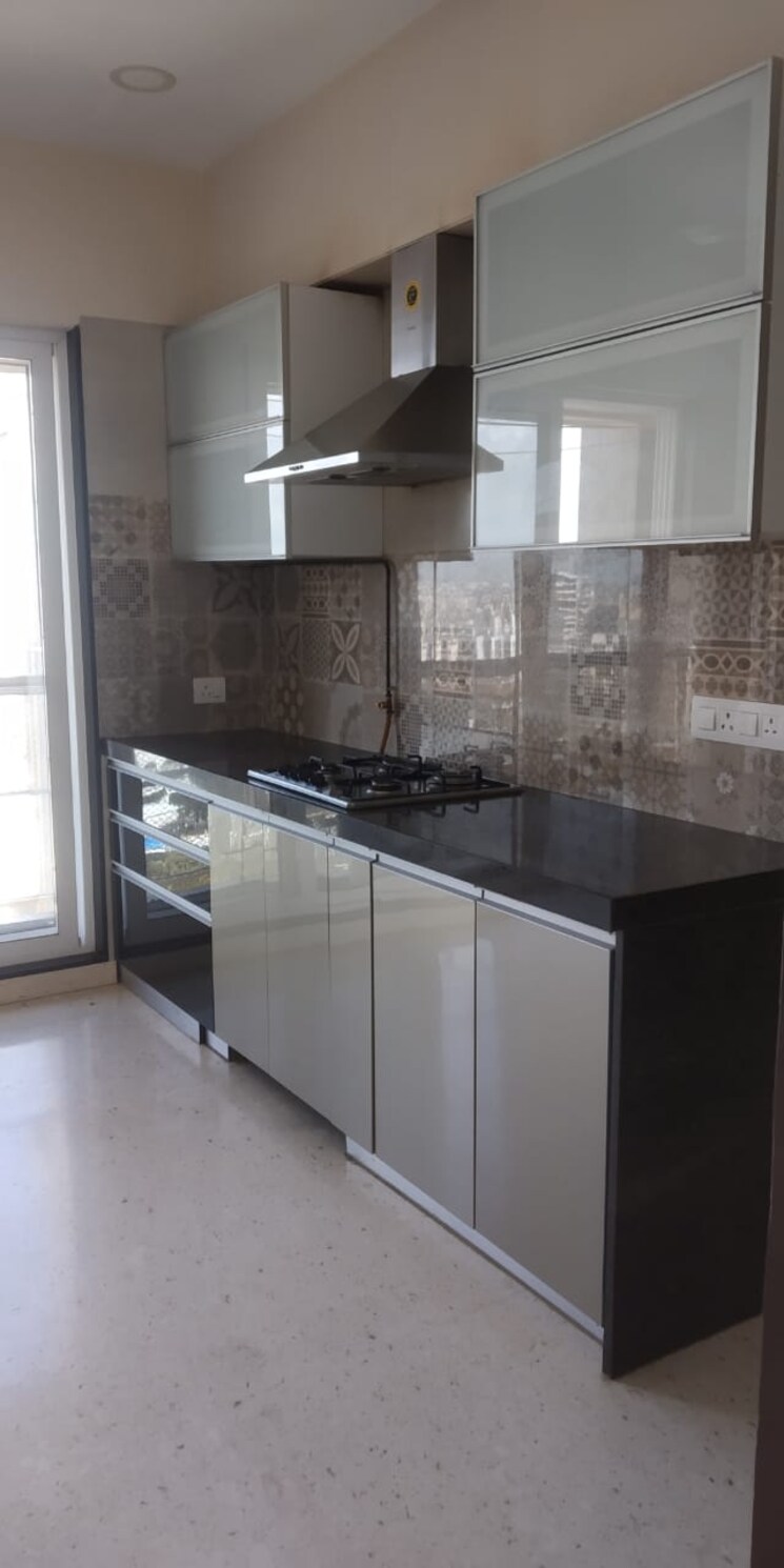 Kitchen, supreme-badrinath 4 Bedroom 2000 Sq.Ft. Apartment In Khar West Mumbai 7747279