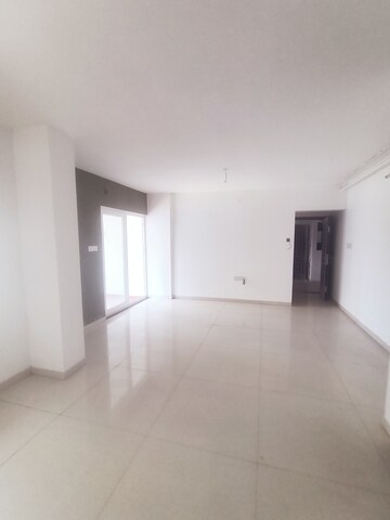 Room in 3 BHK Apartment at Mihan – for Sale