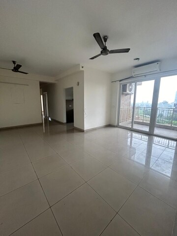 Room in 3.5 BHK Apartment at Emaar Palm Gardens, Sector 83 – for Sale