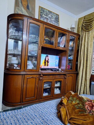 Furnished Amenities in 5 BHK Independent House at Palam Vihar Residents Association, Palam Vihar – for Sale