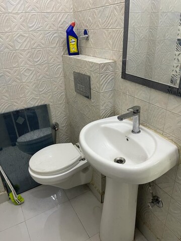 Bathroom in 5 BHK Independent House at Palam Vihar Residents Association, Palam Vihar – for Sale