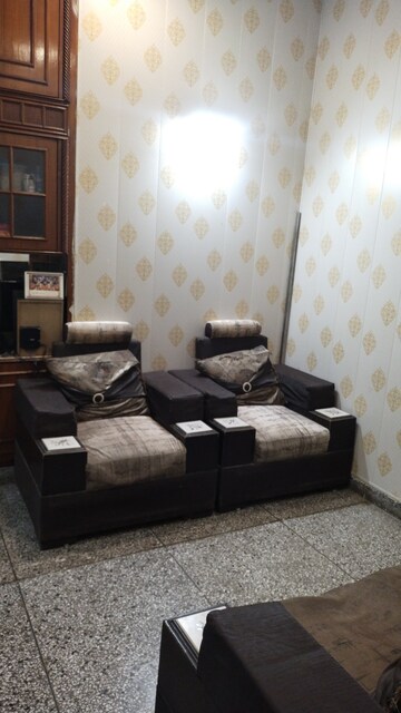 Living Room in 5 BHK Independent House at Palam Vihar Residents Association, Palam Vihar – for Sale