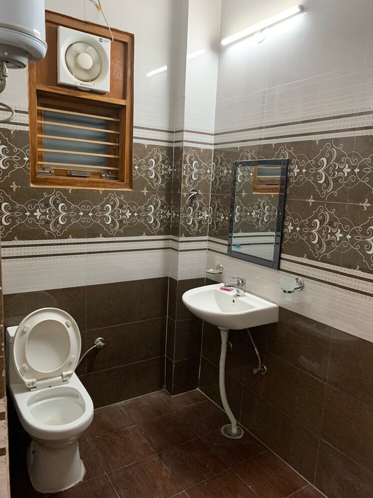 Bathroom, marvel-isola 3 Bedroom 2360 Sq.Ft. Apartment In Mohammadwadi Pune 7748047