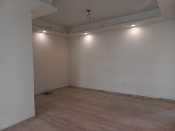 Room in 3 BHK Apartment at Mahagun Mezzaria, Sector 78 – for Sale