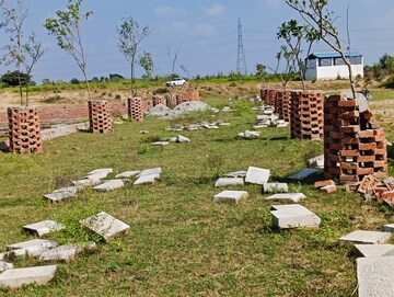  Plot – Garden View at Wazirganj - for Sale