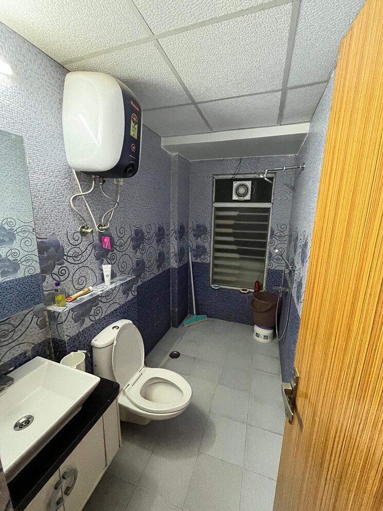 Bathroom, clover-highlands 4 Bedroom 2890 Sq.Ft. Apartment In Kondhwa Pune 7748252
