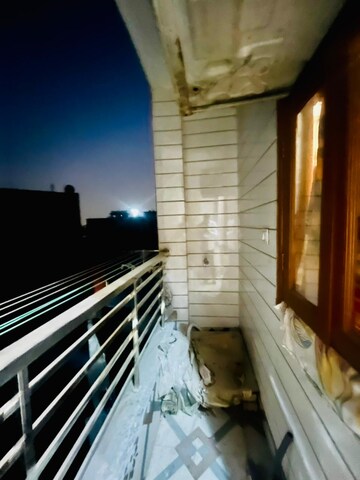 Balcony in 1 BHK Apartment at Dwarka Mor – for Rent