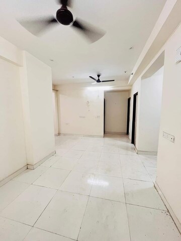 Bathroom in 3.5 BHK Apartment at BPTP Park Grandeura, Sector 82 – for Sale