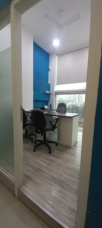 Commercial Office Space 300 Sq.Ft. For Rent in Kandivali West Mumbai  7748548