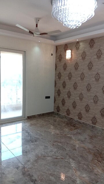 Room in 3 BHK Apartment at Nandini Metro Suites Bliss, Vaishali Sector 4 – for Sale
