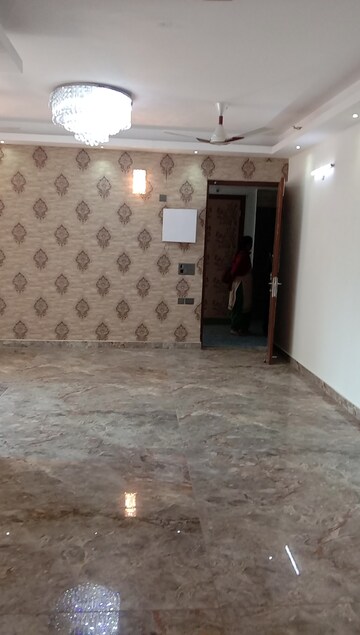 Room in 3 BHK Apartment at Nandini Metro Suites Bliss, Vaishali Sector 4 – for Sale