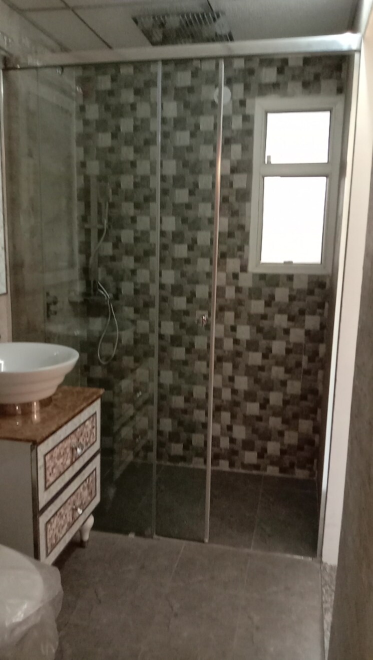 Bathroom, nandini-metro-suites-bliss 3 Bedroom 1855 Sq.Ft. Apartment In Vaishali Sector 4 Ghaziabad 7748638