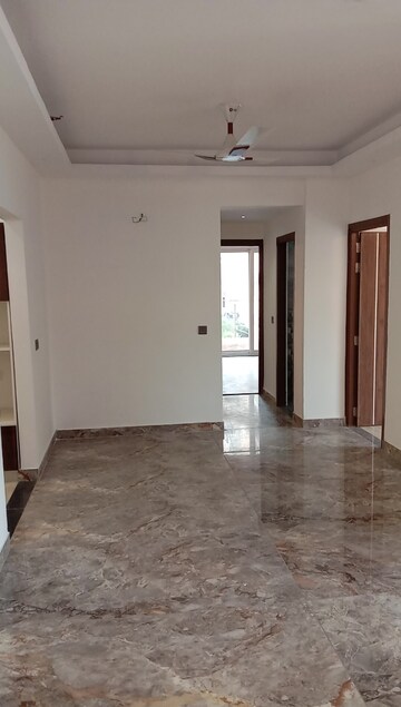 Room in 3 BHK Apartment at Nandini Metro Suites Bliss, Vaishali Sector 4 – for Sale