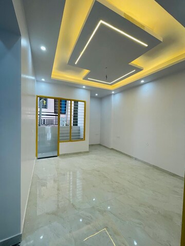 Room in 3.5 BHK Villa at Aman Vihar – for Sale