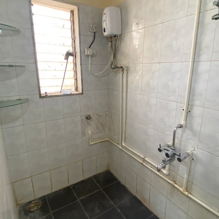 Bathroom, saptrishi-park 1 Bedroom 636 Sq.Ft. Apartment In Veena Nagar Mumbai 7748744