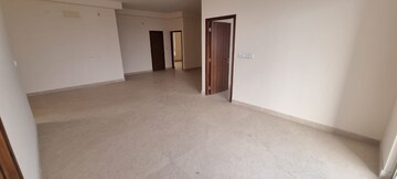 Room in 4 BHK Apartment at Aurobindo Kohinoor, Serilingampally – for Sale