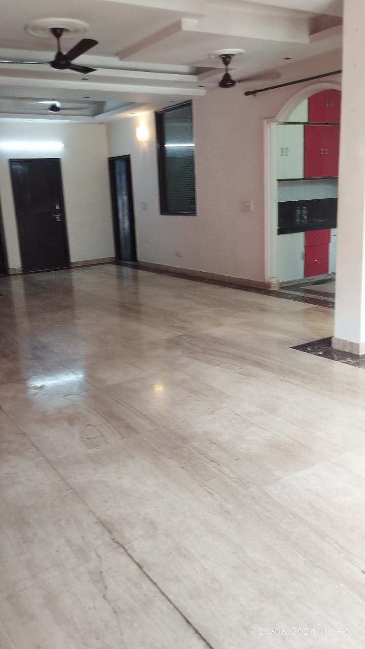 4 BHK Apartment For Rent in Sector 72 Noida  7749085